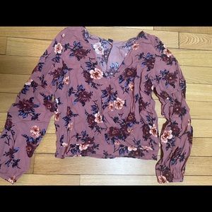 American Eagle flowy long sleeve top size medium!!